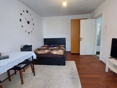 Titan, apartament 2 camere decomandat, et. 3 metrou 1 Decembrie Trapezului